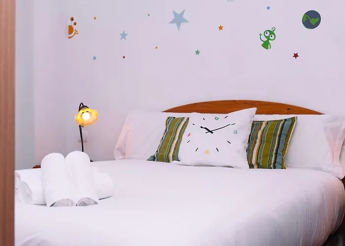 Clasico Y Luminoso En By *